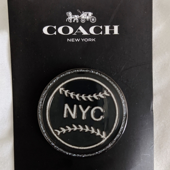Coach Varsity New York NYC Baseball Pin - Picture 7 of 8